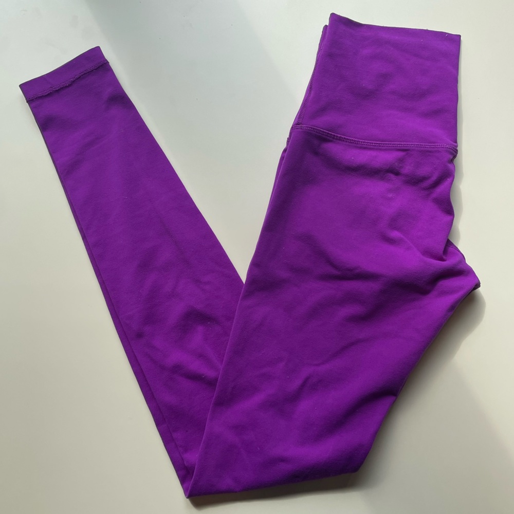 Lululemon leggings Size: 6